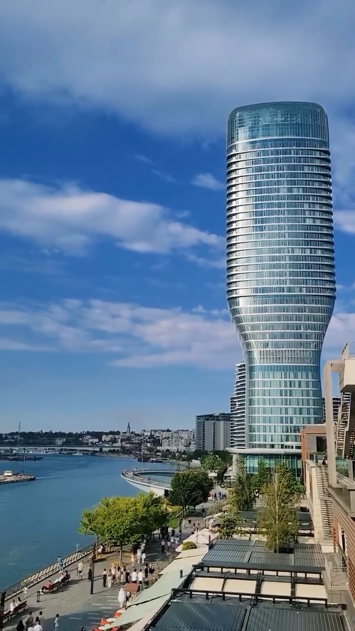 La Serbia sorprende per la sua energia viva e la sua forte…